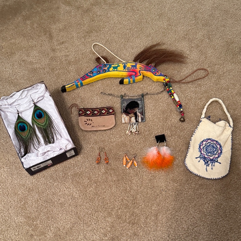 Northern Cheyenne/Montana souvenir set